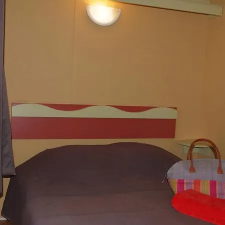 Camping Tikayan Felix De La Bastide Saint-Mitre-les-Remparts Exterior photo